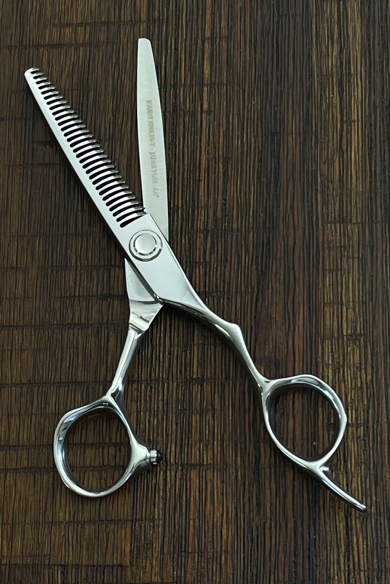 iCandy Evolve Silver VG10 professional hairdressing Thinning scissors 6.0"– premium Japanese steel for stylists and barbers in Australia, USA, Canada, Europe. pic3