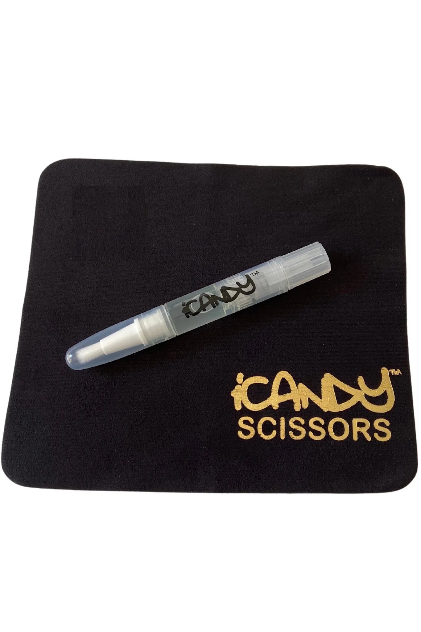 iCandy Scissors Original Oil Pen and Cleaning Cloth, exclusive maintenance tools innovated by iCandy in 2016 for professional hairdressing and barber scissors. Designed to lubricate the pivot, protect Japanese steel blades and help maintain smooth, precise cutting performance.